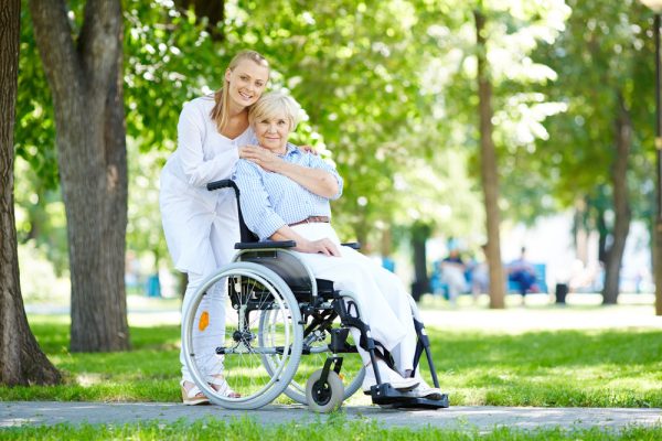 5 Benefits of Working in Memory Care Services